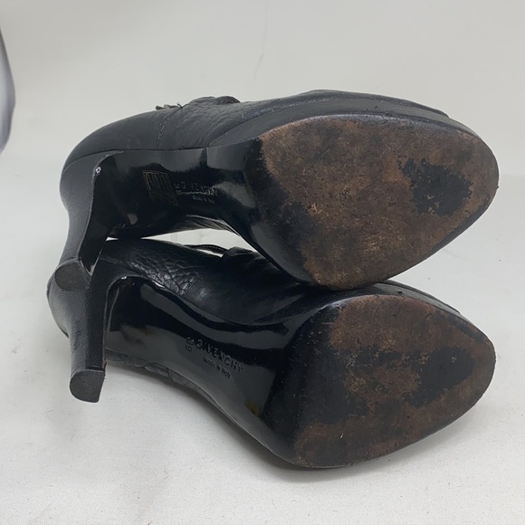 Givenchy 39 Black Leather Peep toe Platform Heel - Picture 15 of 16
